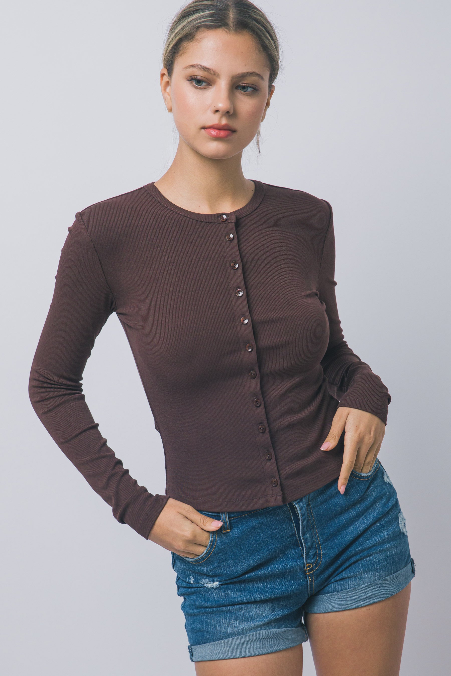 RIBBED KNIT BUTTON DOWN CARDIGAN