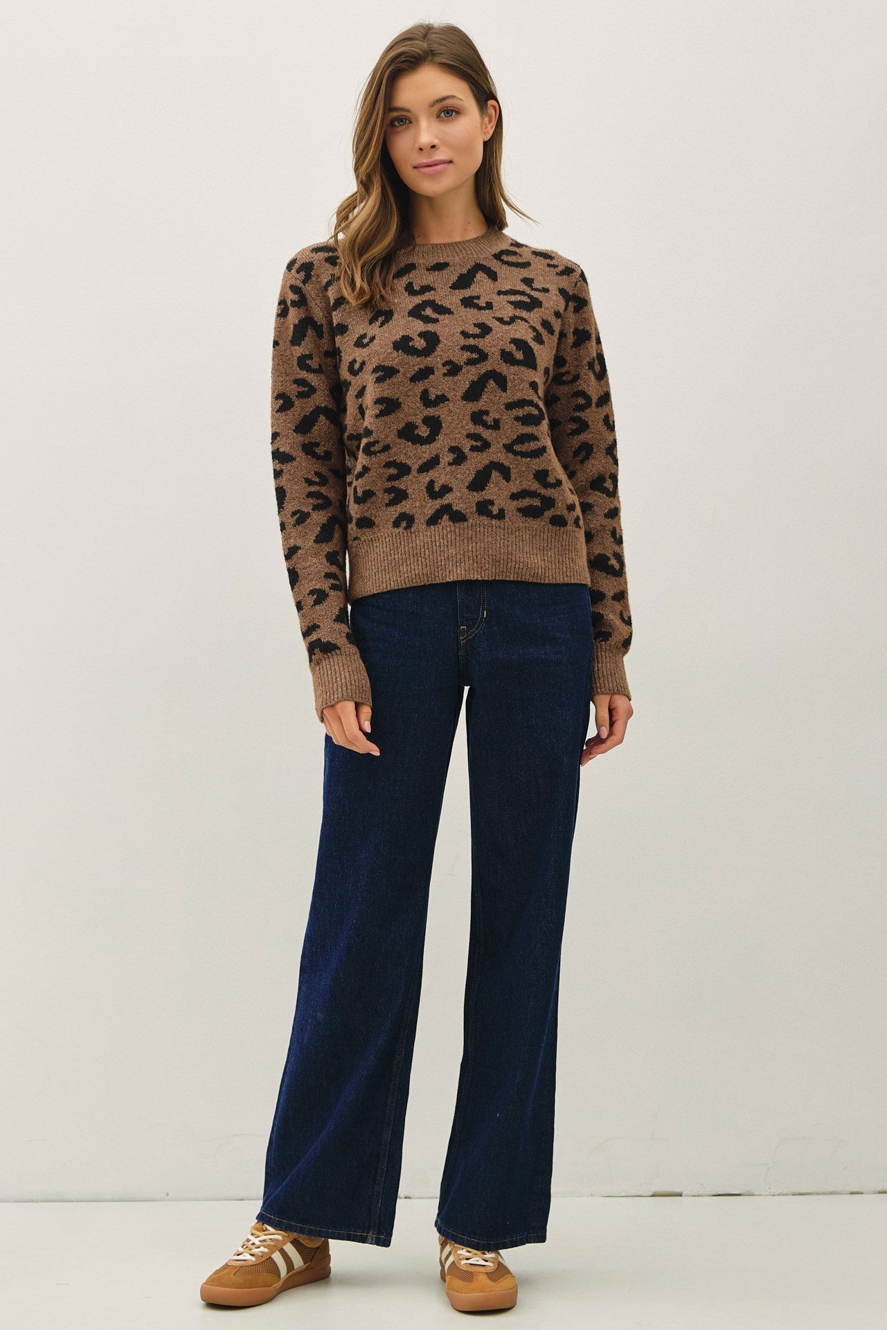 LEOPARD JACUARD CREWNECK SWEATER