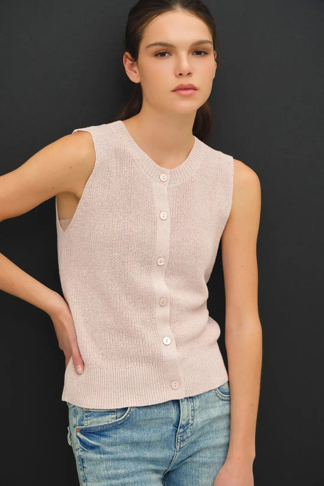 LIGHT WEIGHT BUTTON UP SWEATER VEST