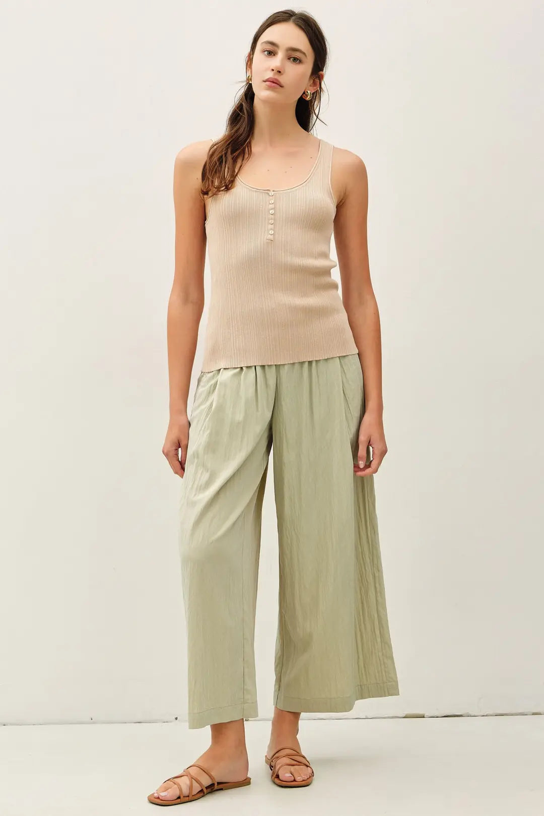LIGHTWEIGHT RIBBED SWEATER TANK TOP