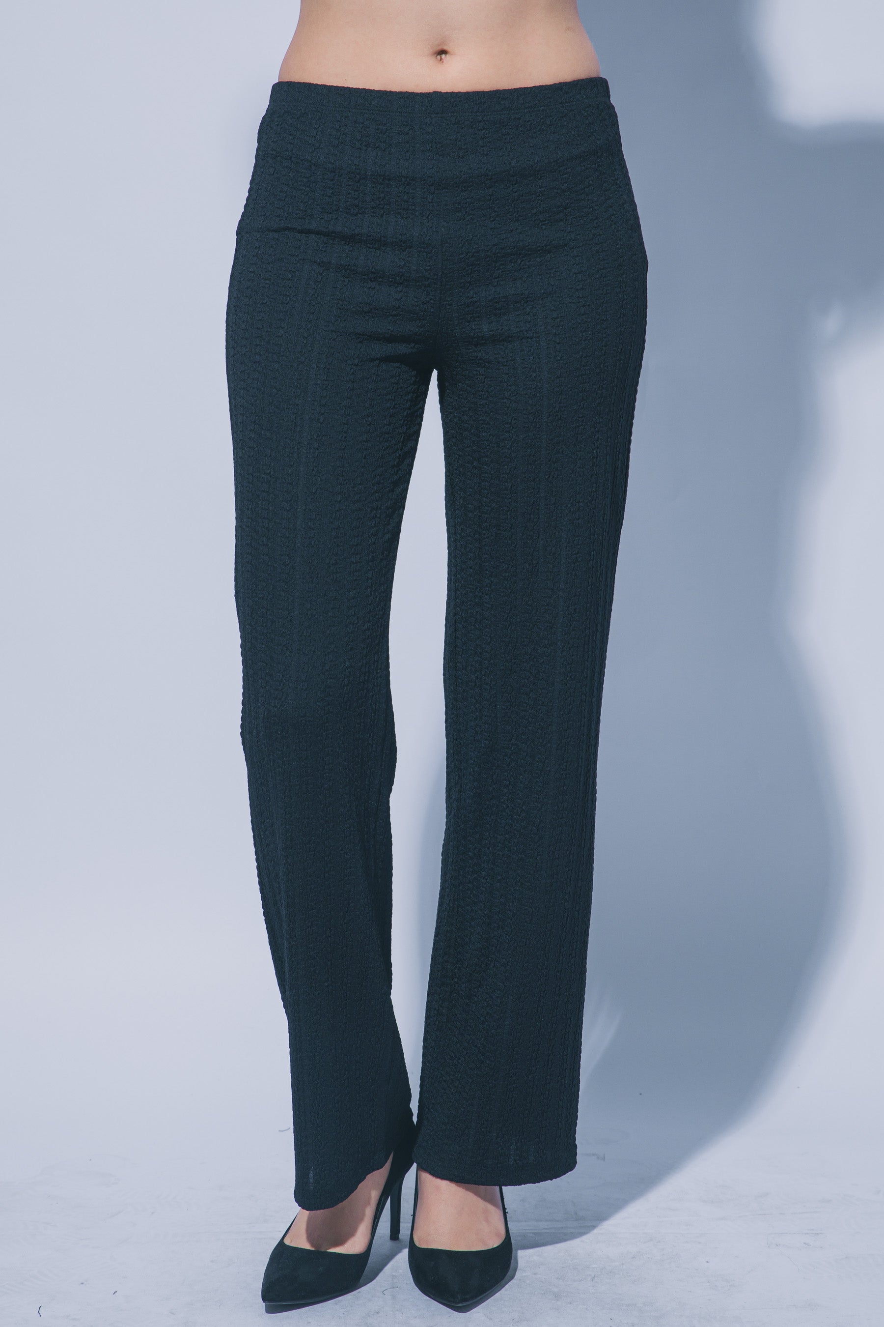 TEXTURED LONG PANTS