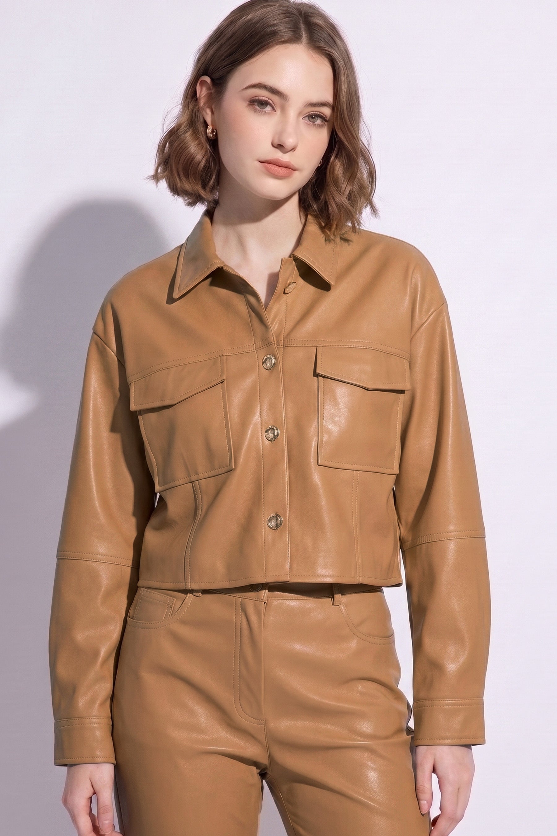 CROPPED FAUX LEATHER JACKET
