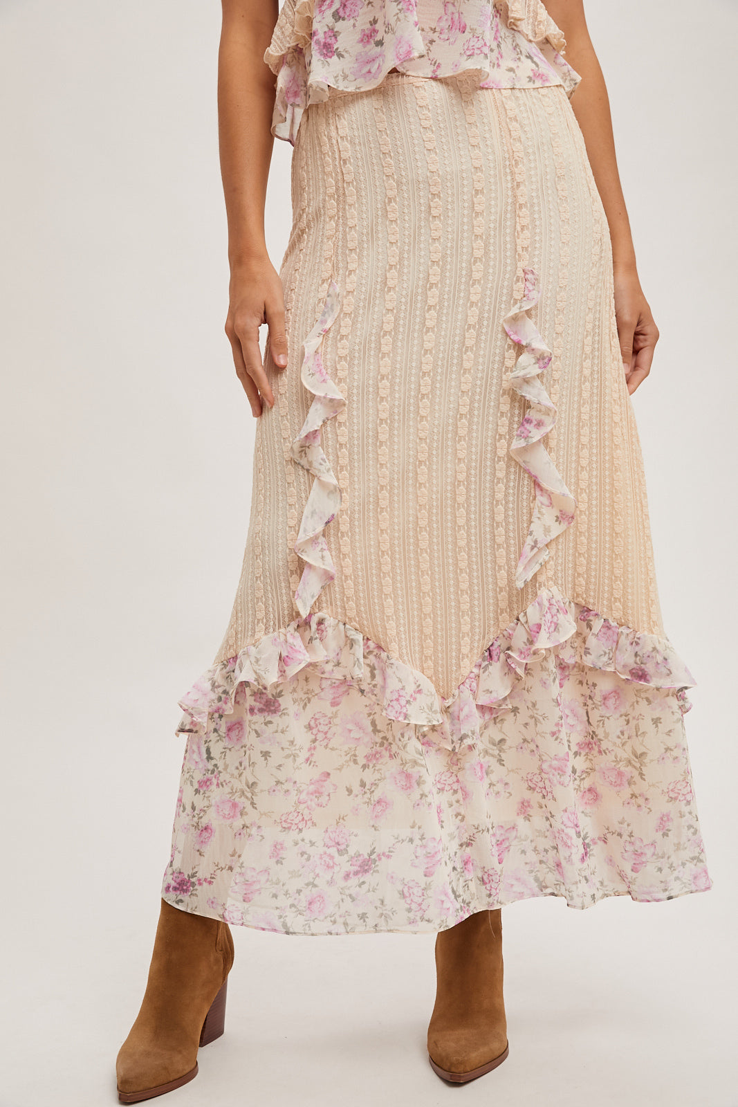 FLORAL PRINT TRIMMED MAXI LACE SKIRT