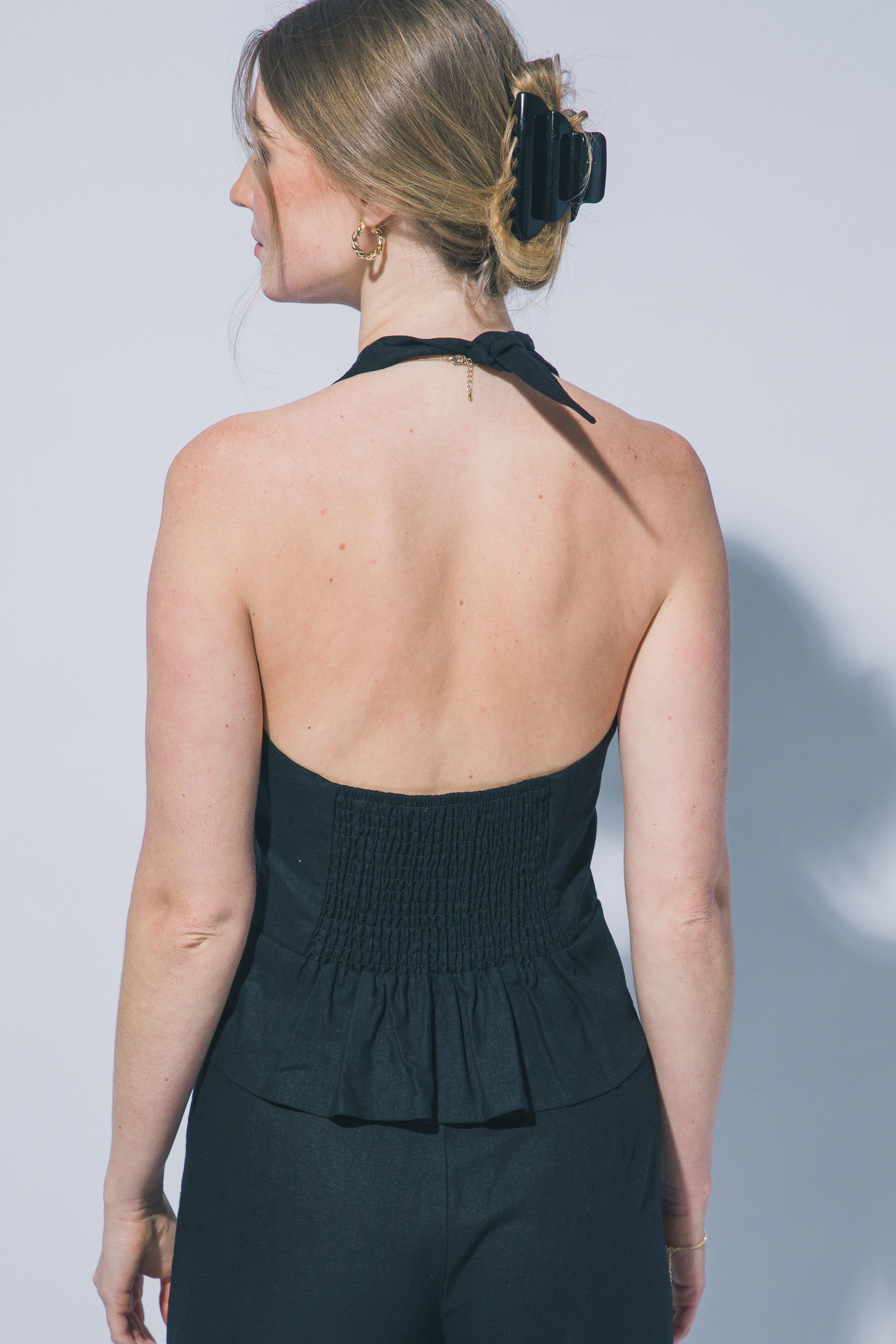 HALTER NECK BUTTON UP LINEN TOP