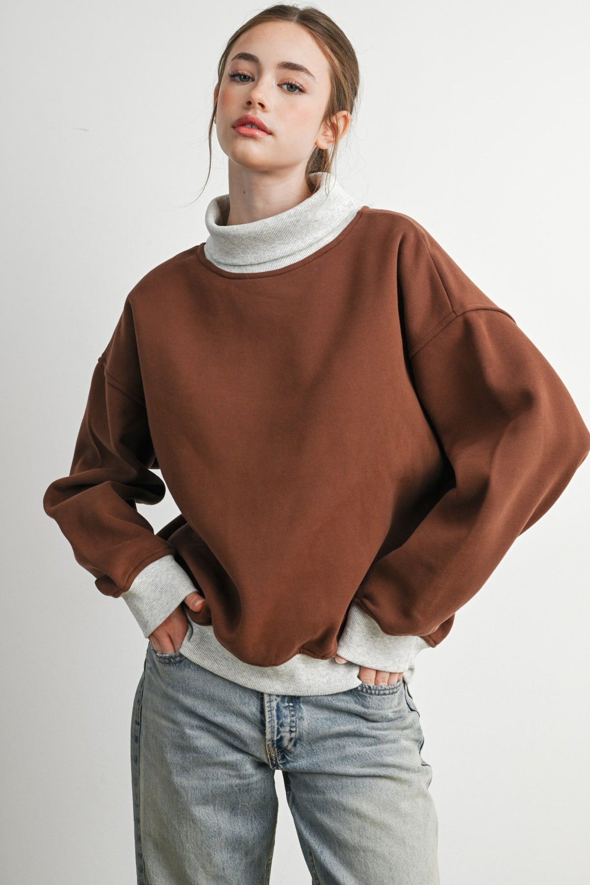 SOLID SWEATSHIRT
