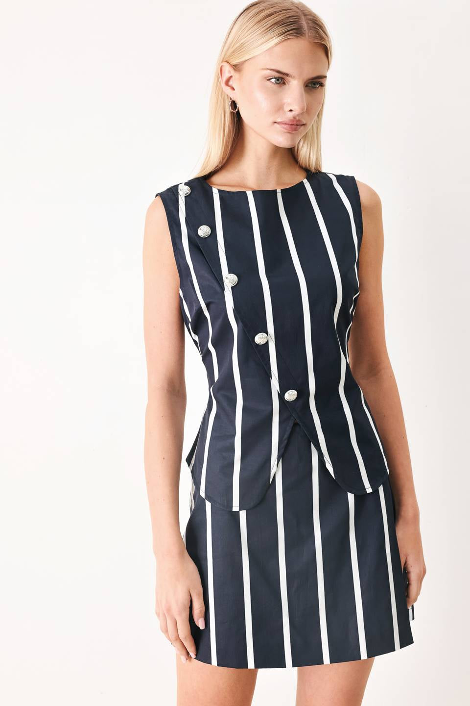 STRIPED WOVEN TOP