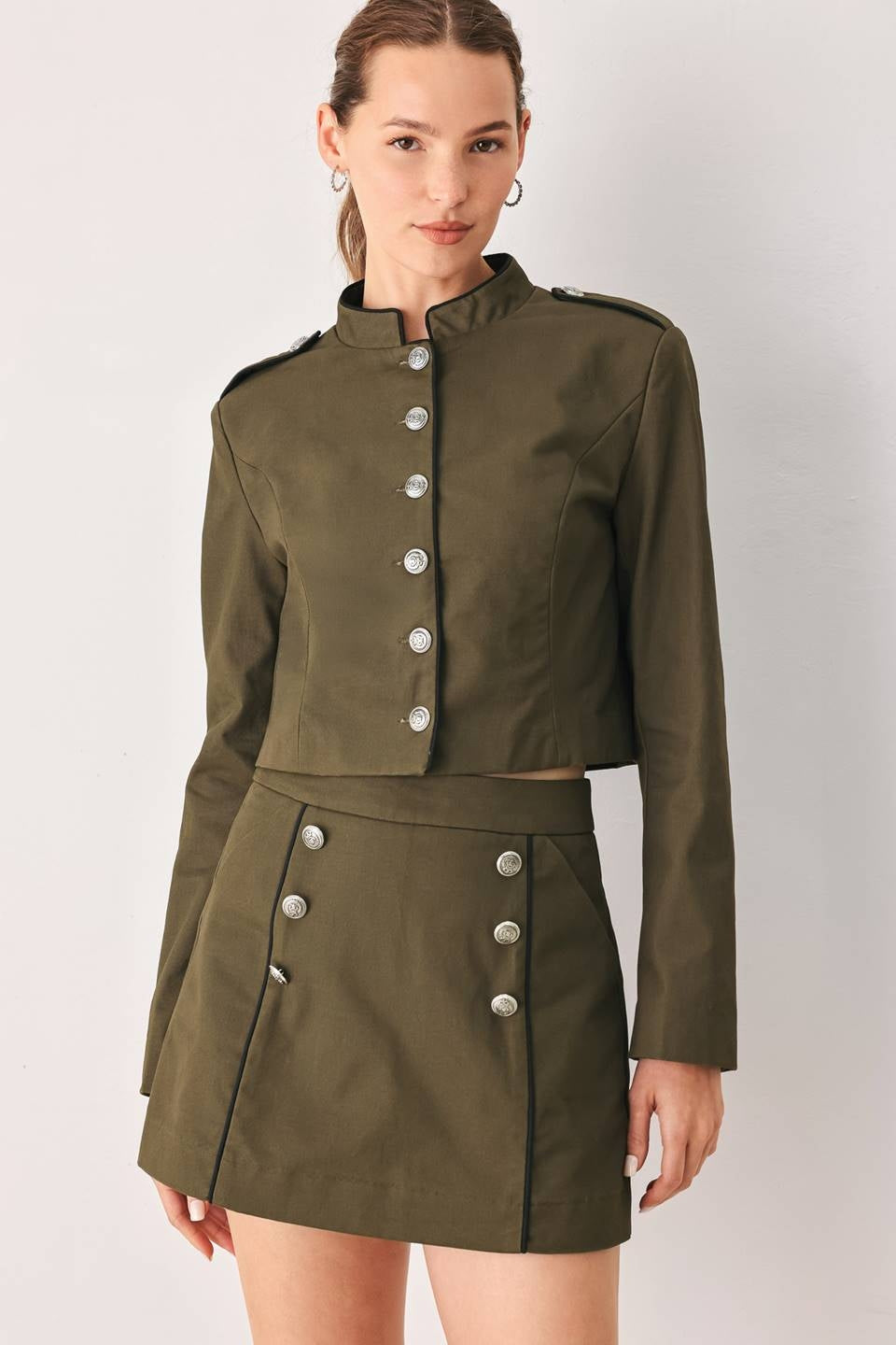 SOLID WOVEN CROP JACKET