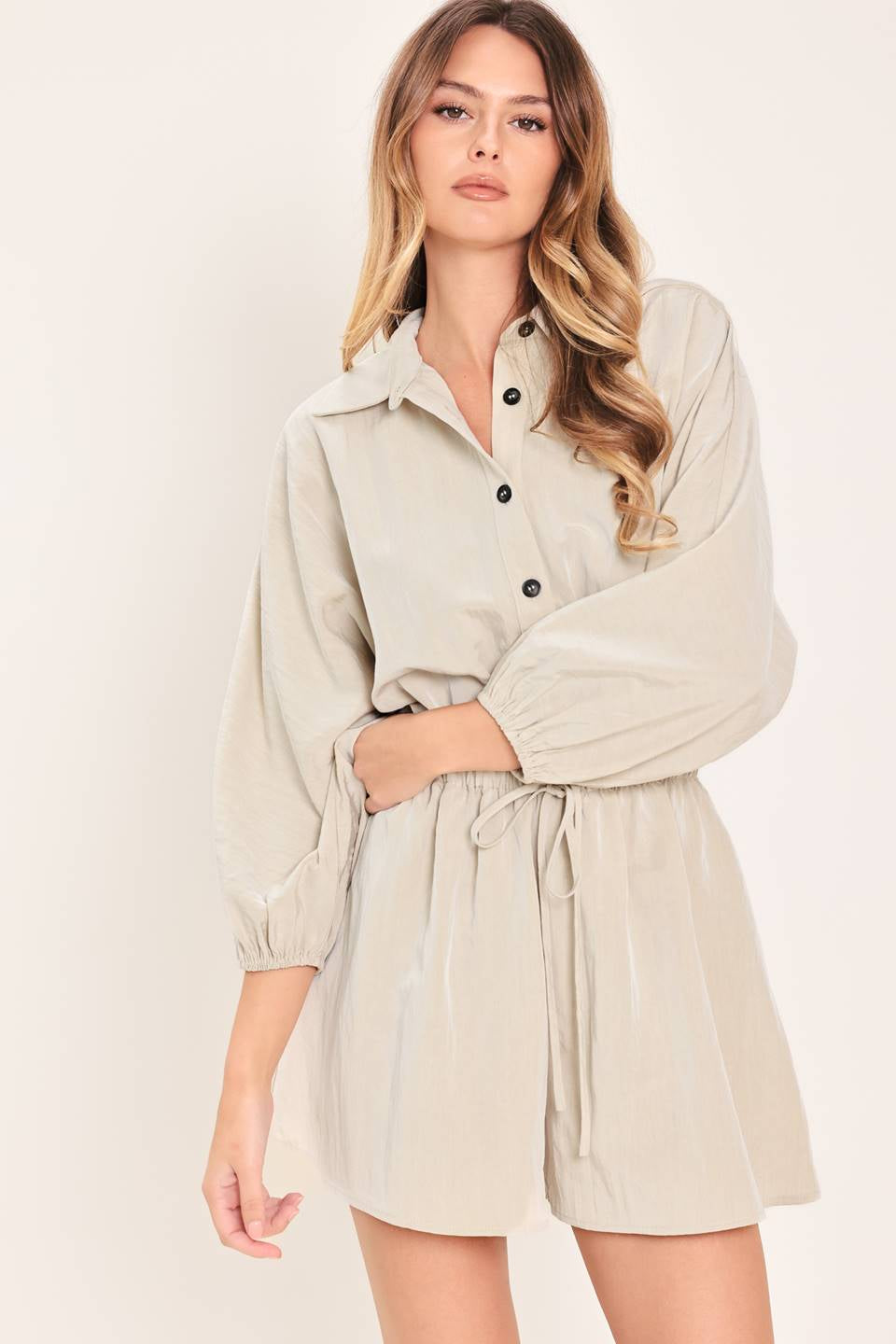 SOLID WOVEN ROMPER