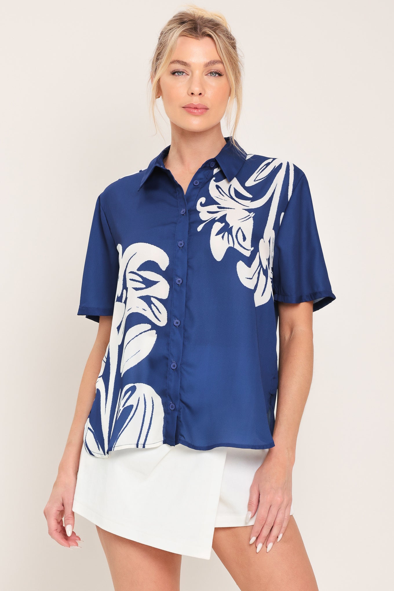 PRINTED WOVEN BUTTON DOWN SHIRT