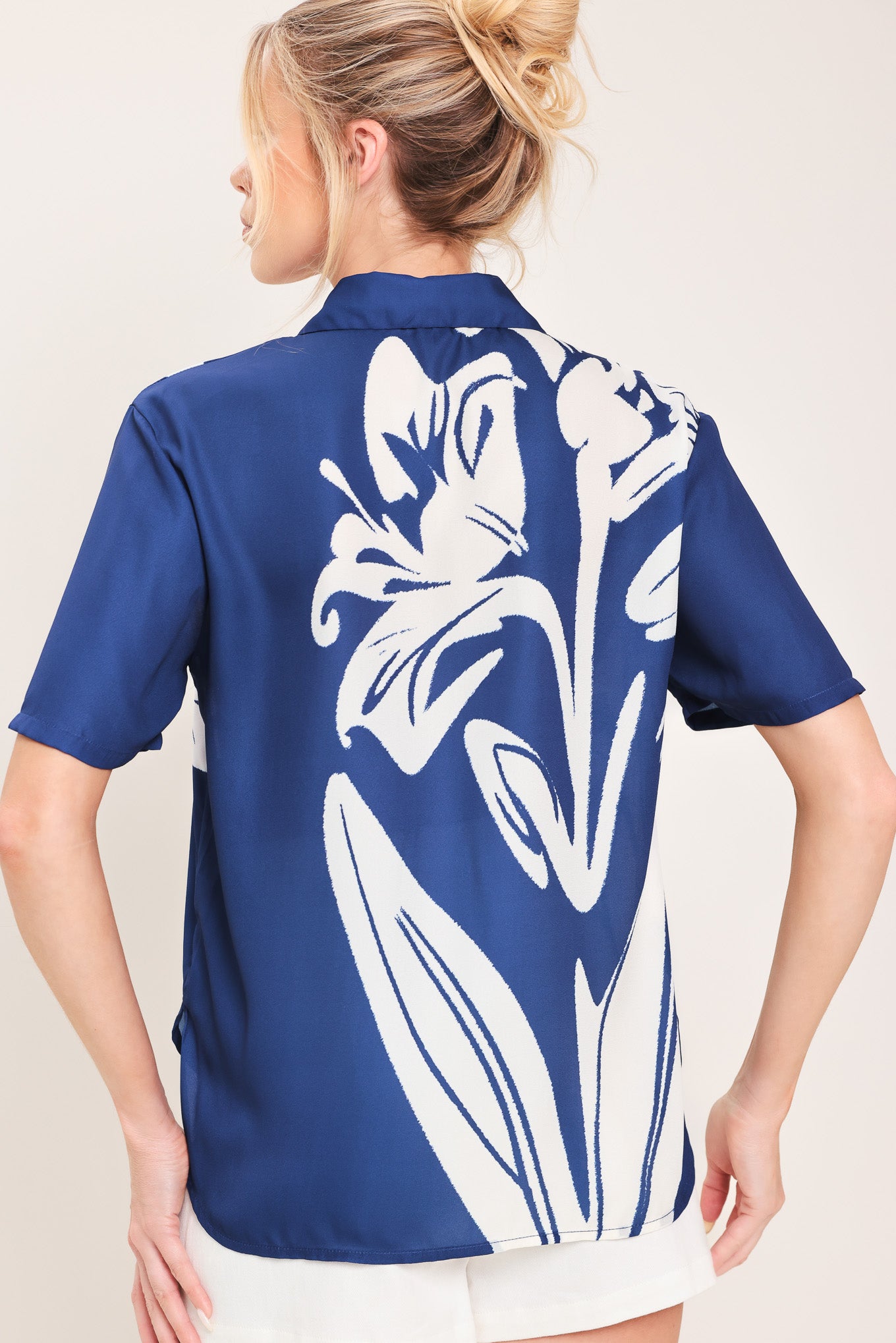 PRINTED WOVEN BUTTON DOWN SHIRT