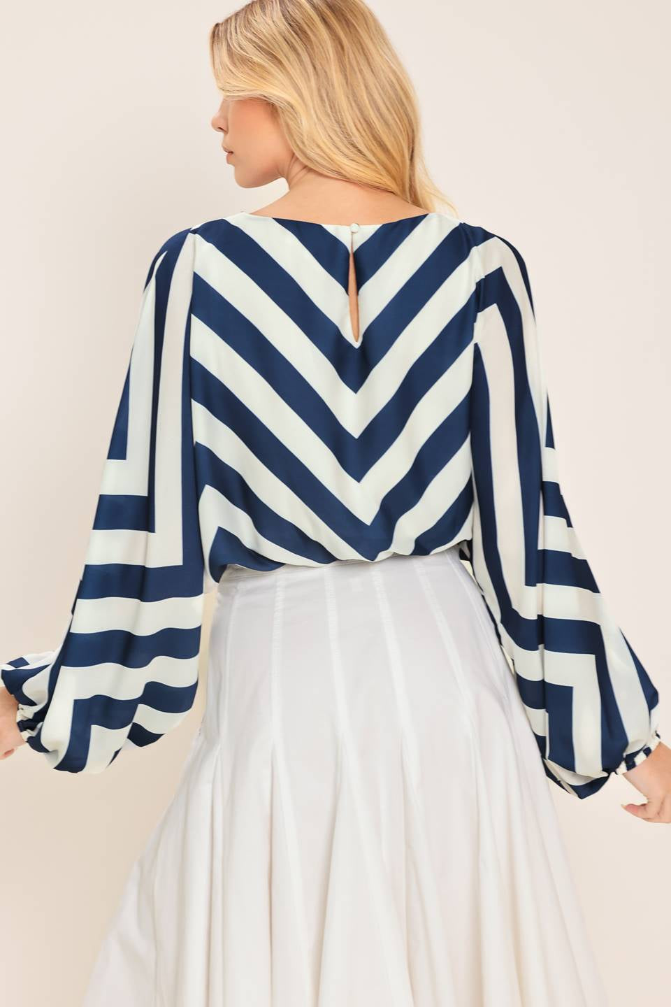 PRINTED WOVEN TOP