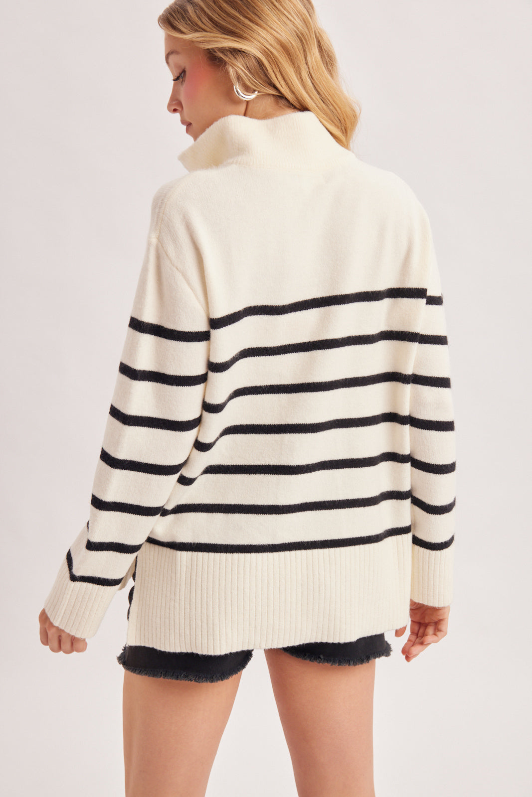 HALF ZIP STRIPED PULLOVER