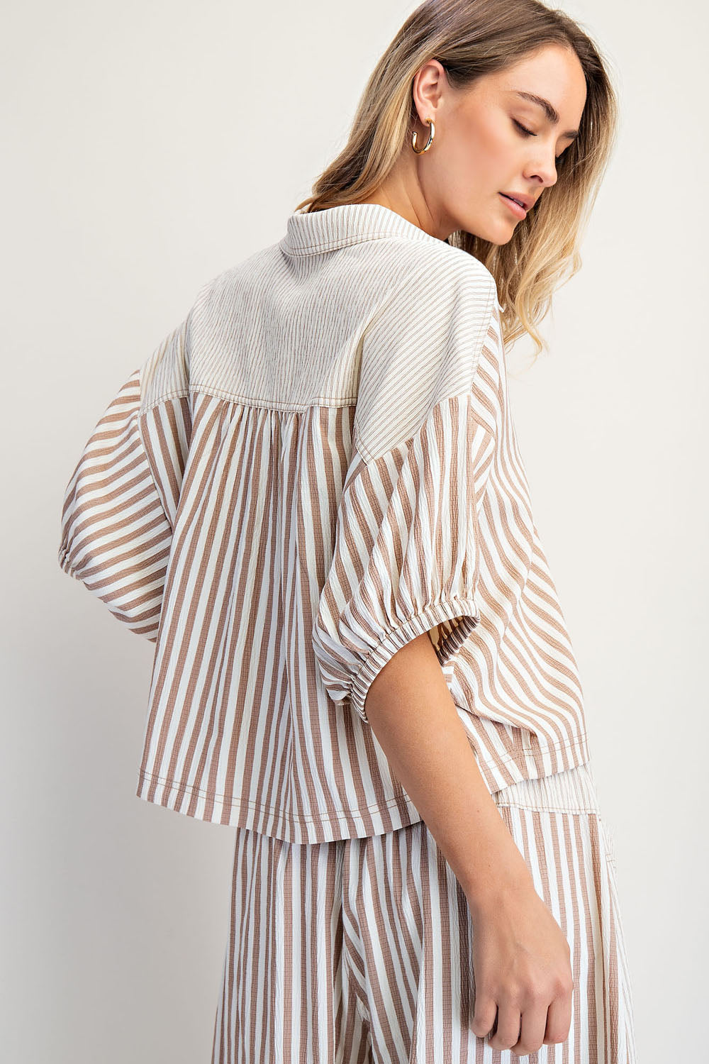 BOXY STRIPED BUTTON DOWN SHIRTS