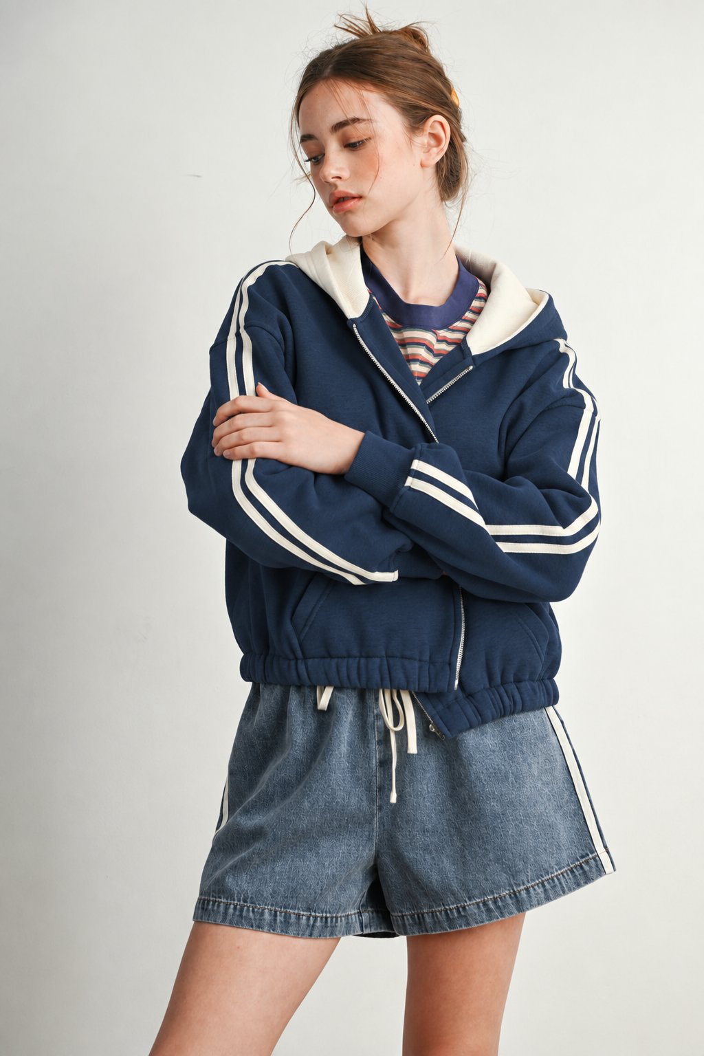 SIDE STRIPE ZIP UP HOODIE