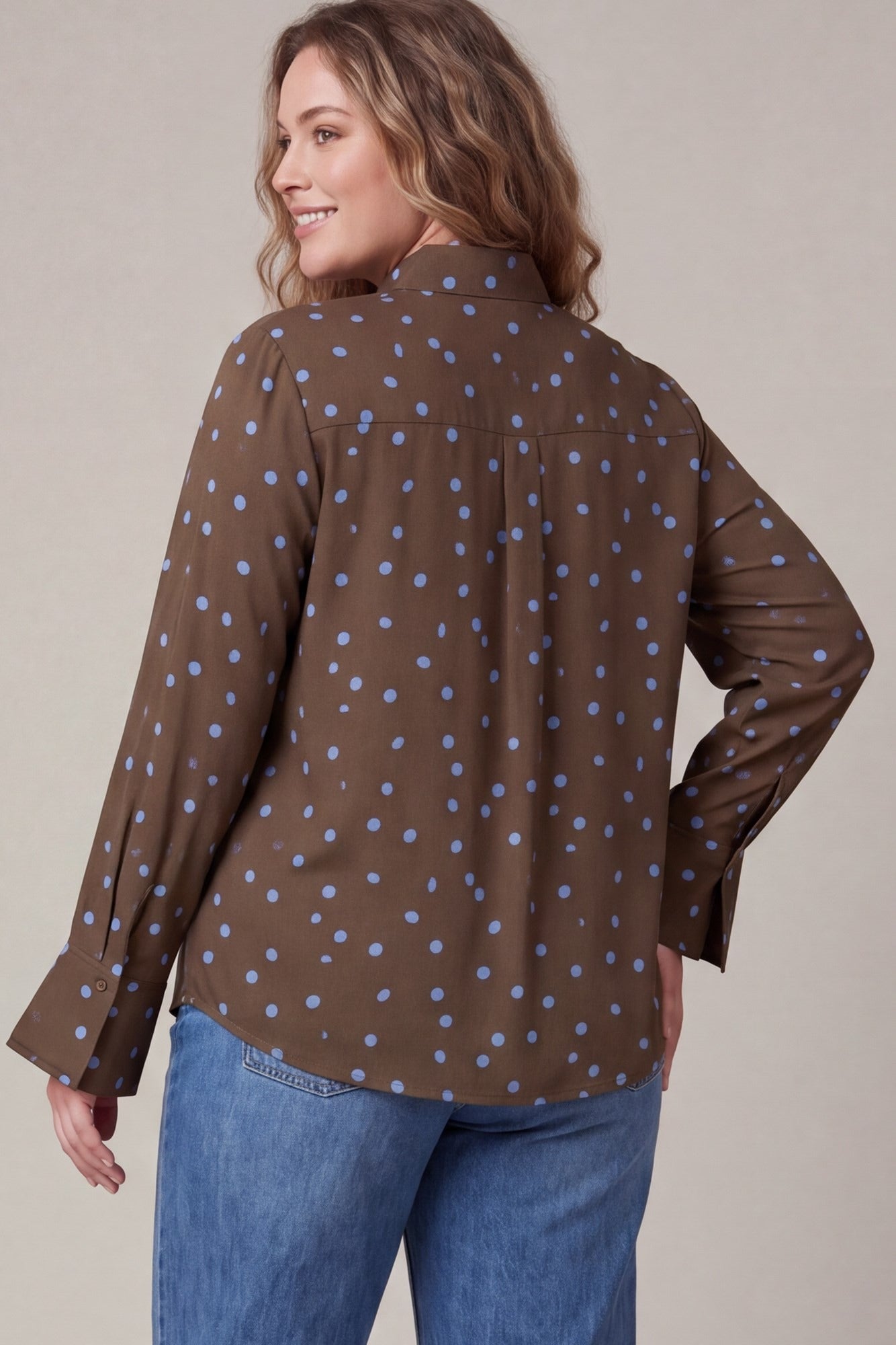 PLUS - STAND COLLAR POLKADOT BLOUSE