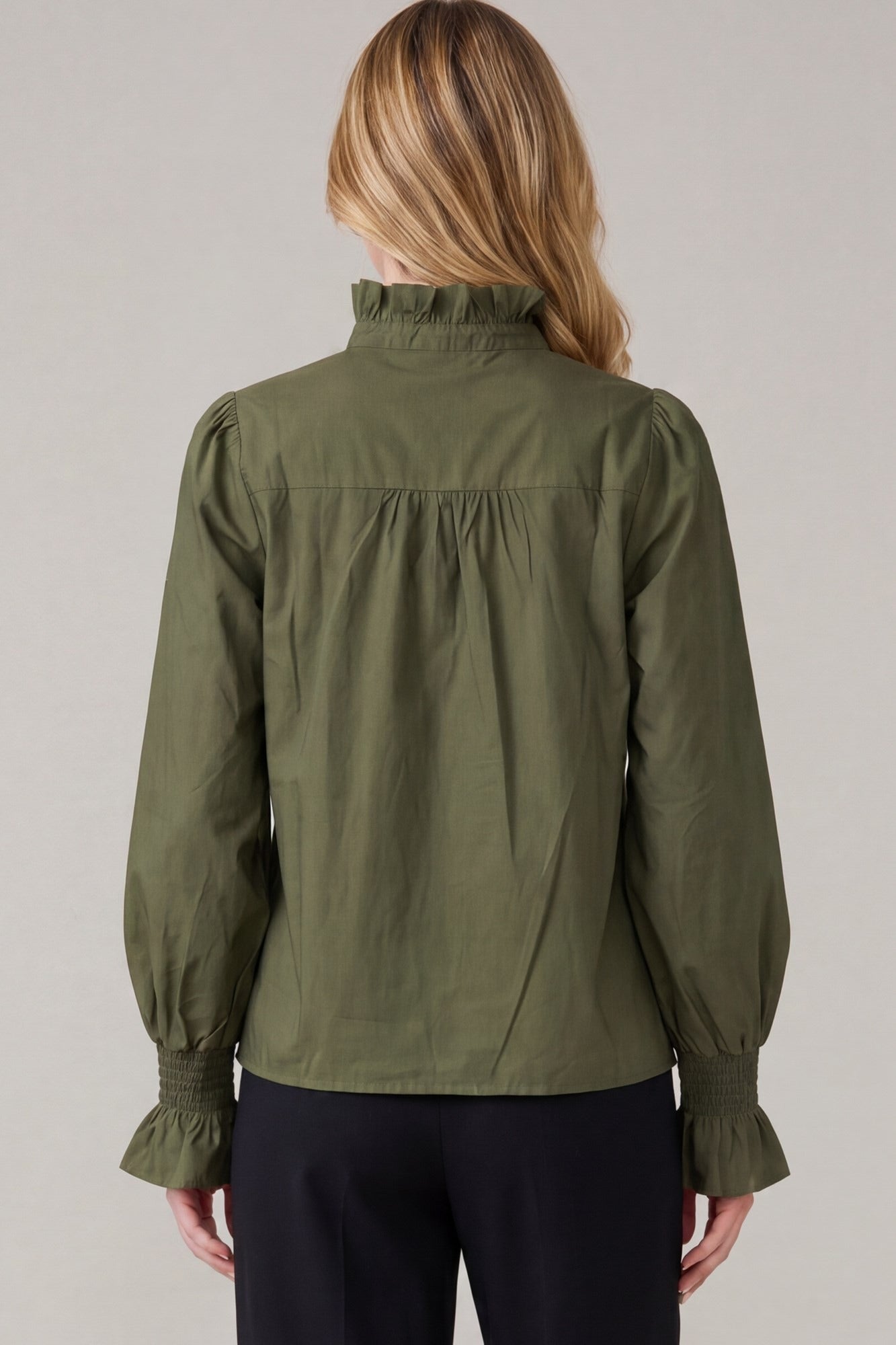 WOVEN PLEATED NECK SHIRT TOP