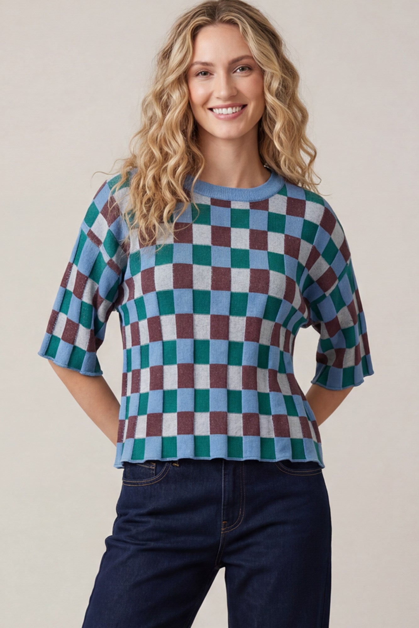 SHORT SLEEVE GRID PATTERNED SWEATER