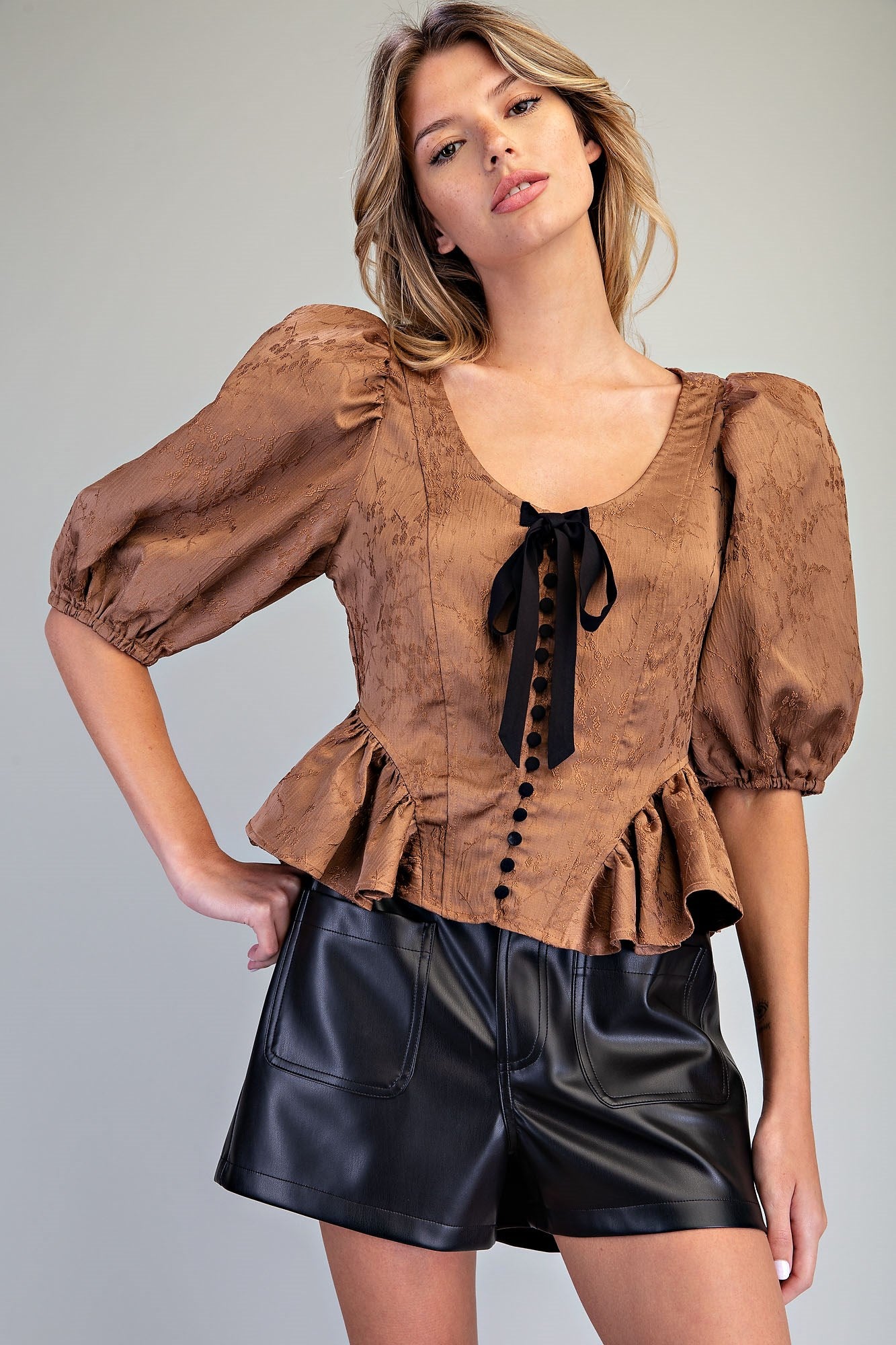 JACQUARD PUFF SLEEVE PEPLUM BLOUSE