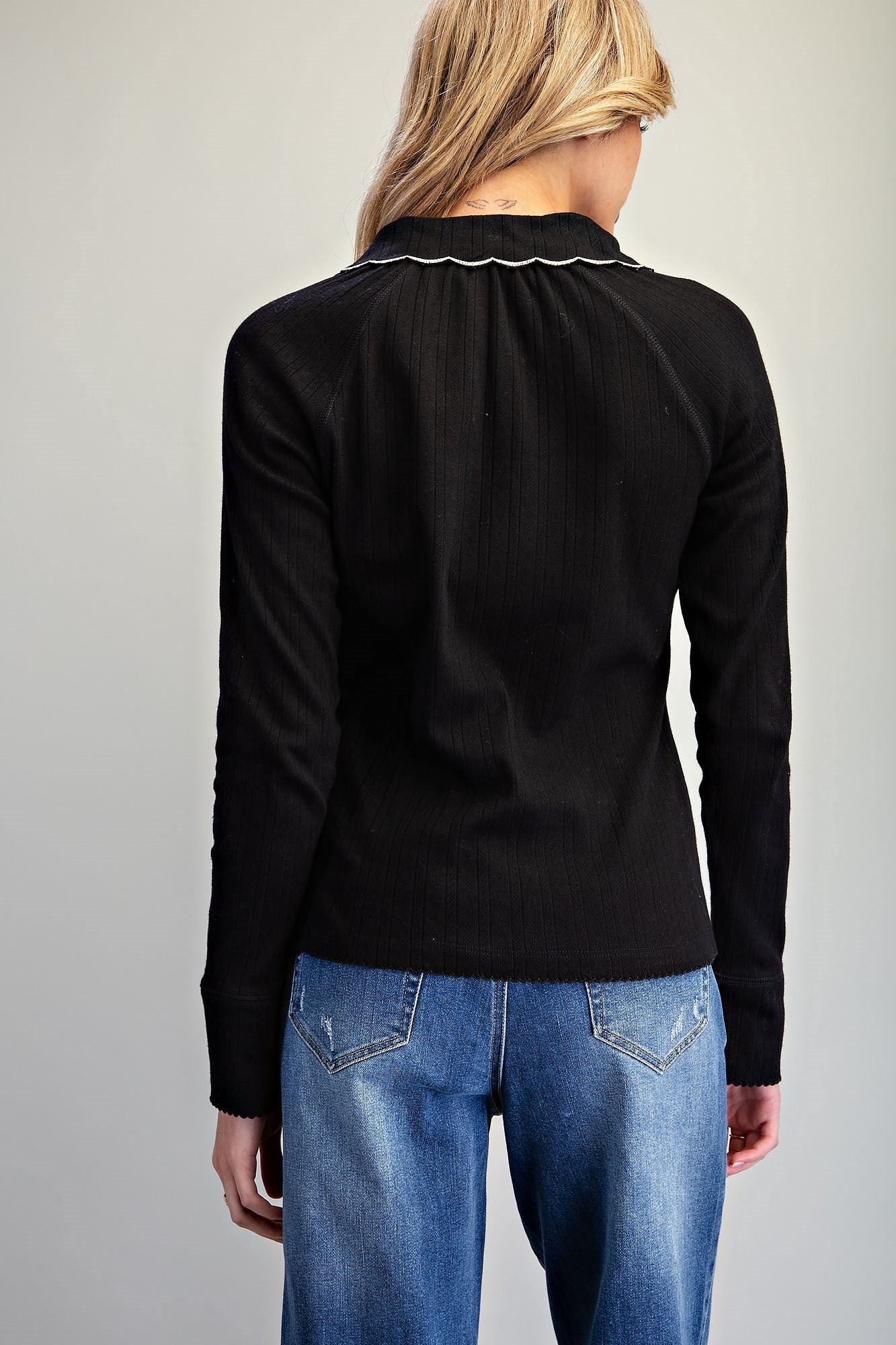 TIE NECK SCALLOP COLLAR BUTTON UP TOP