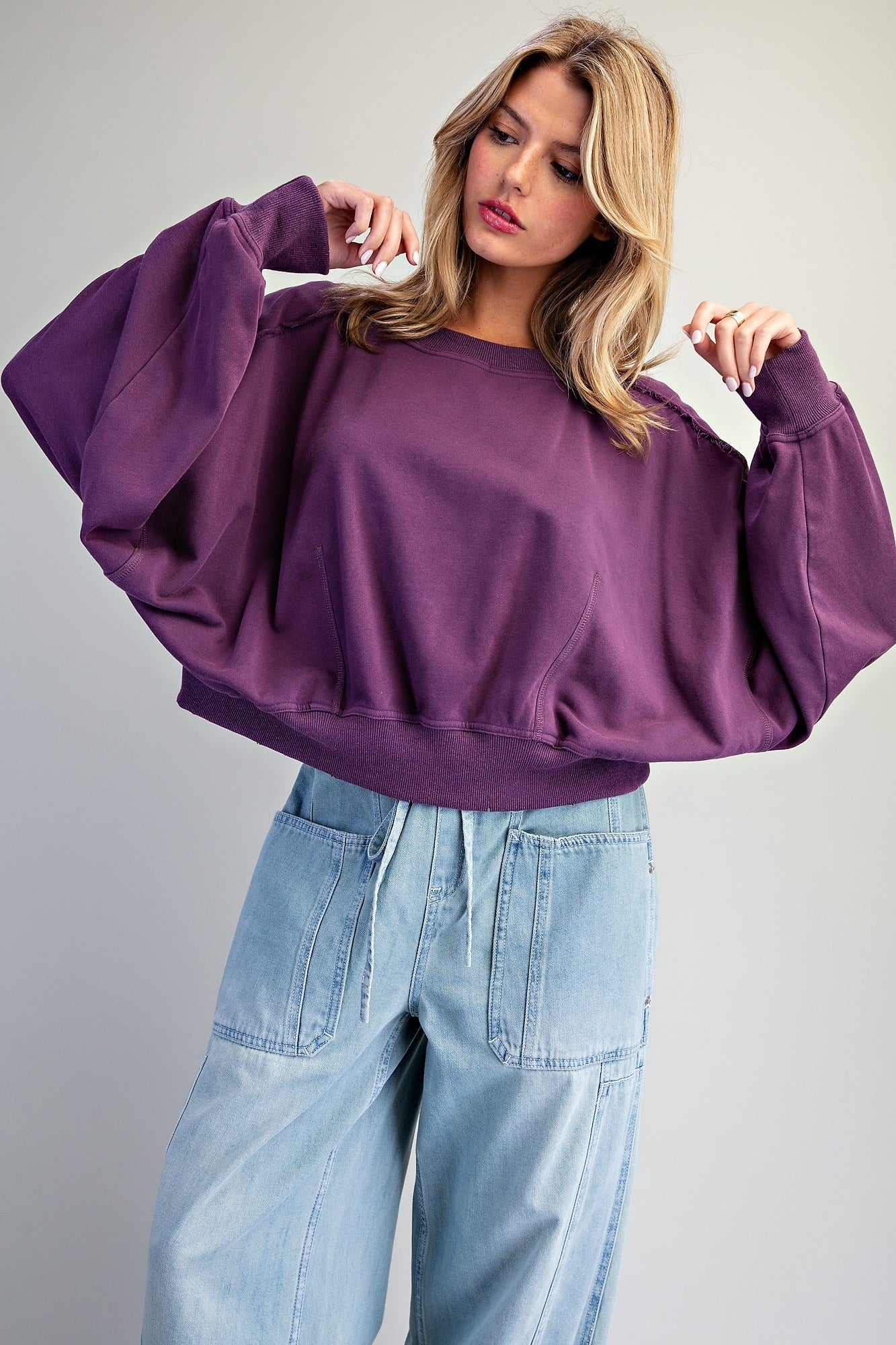 COZY RELAXED FIT SOLID SWEATSHIRT