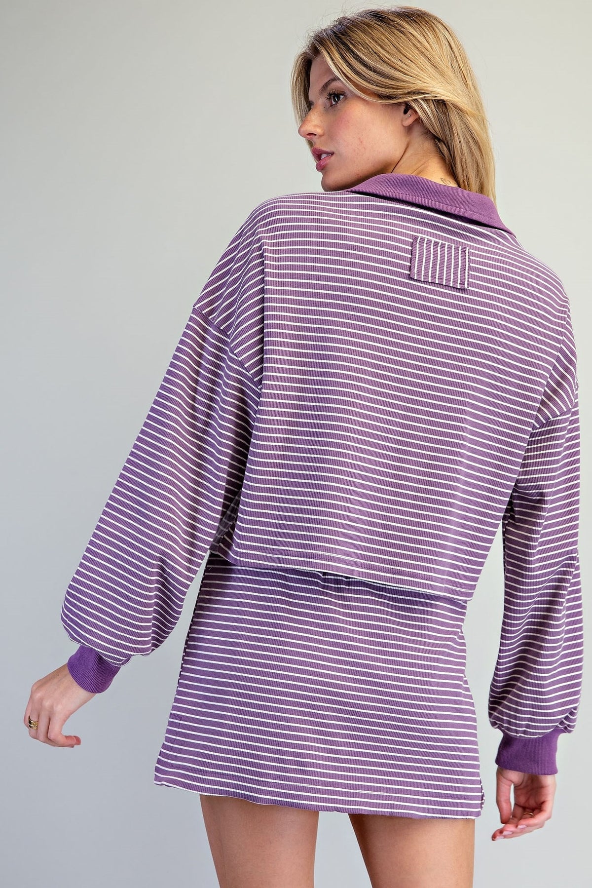 STRIPED COLLARED PULLOVER