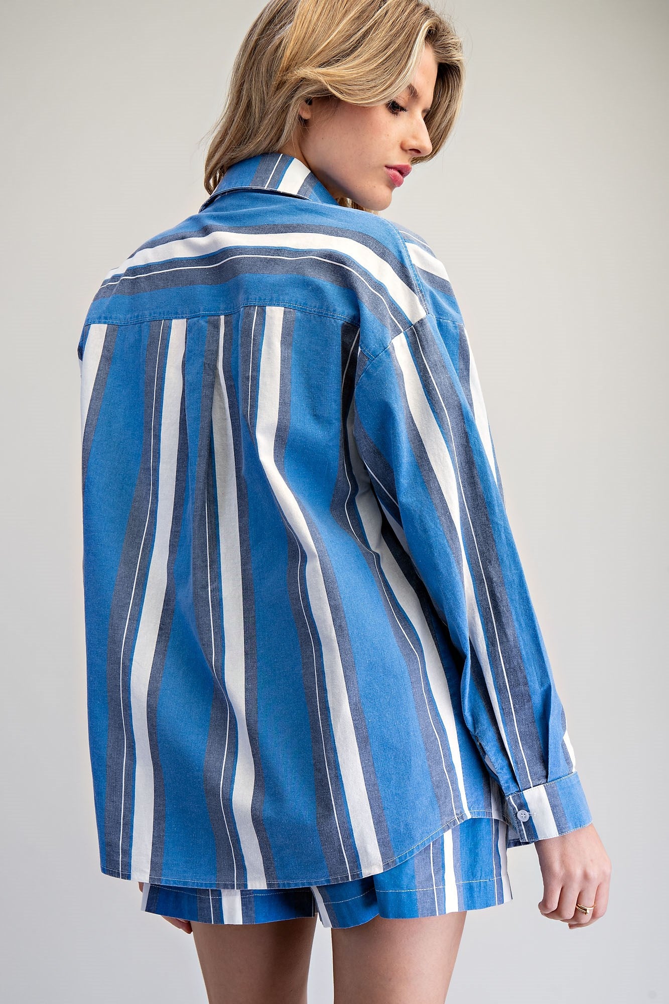 STRIPED BUTTON DOWN SHIRT