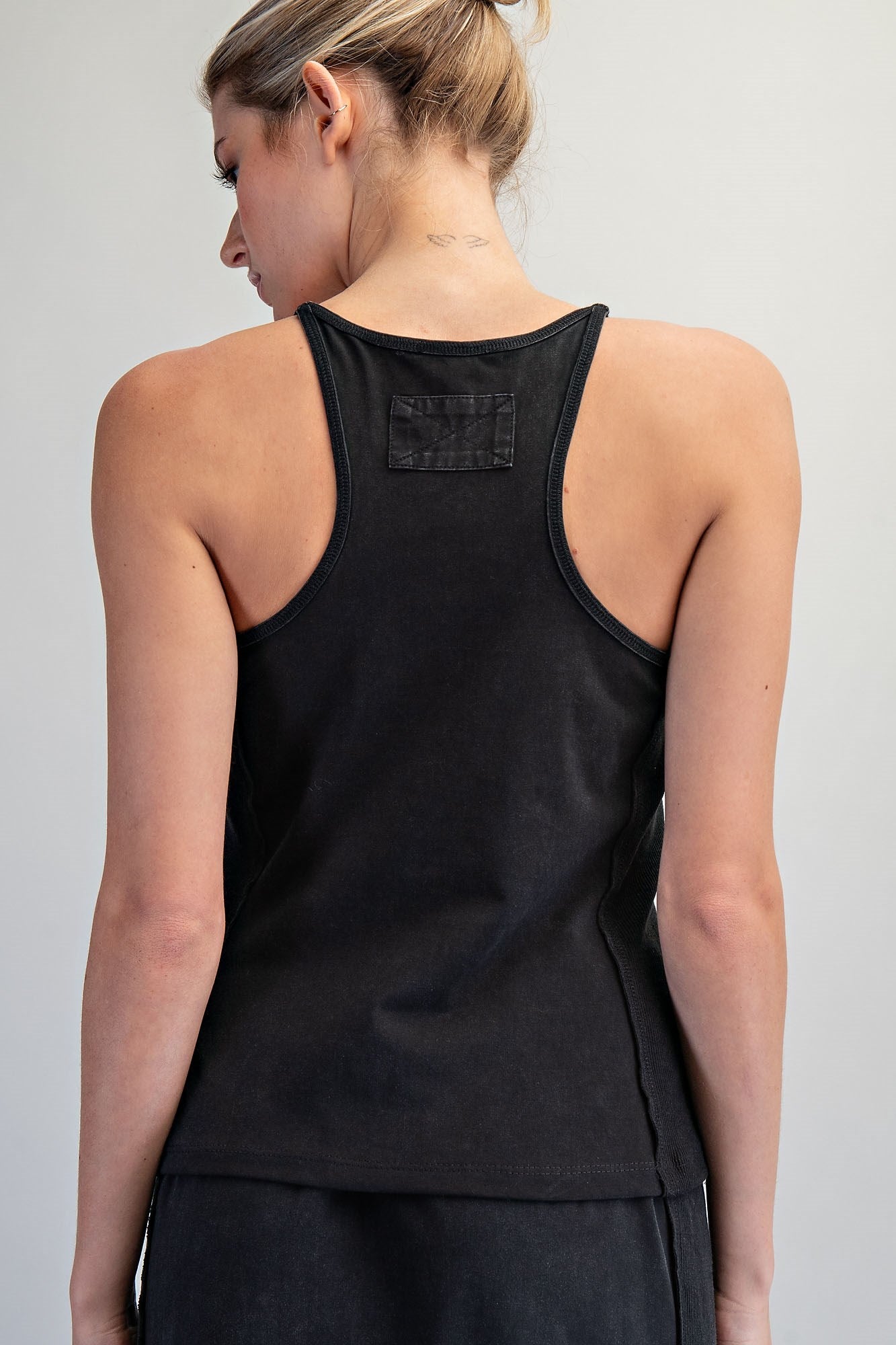 CONTRAST SIDE PANEL SLEEVELESS TOP