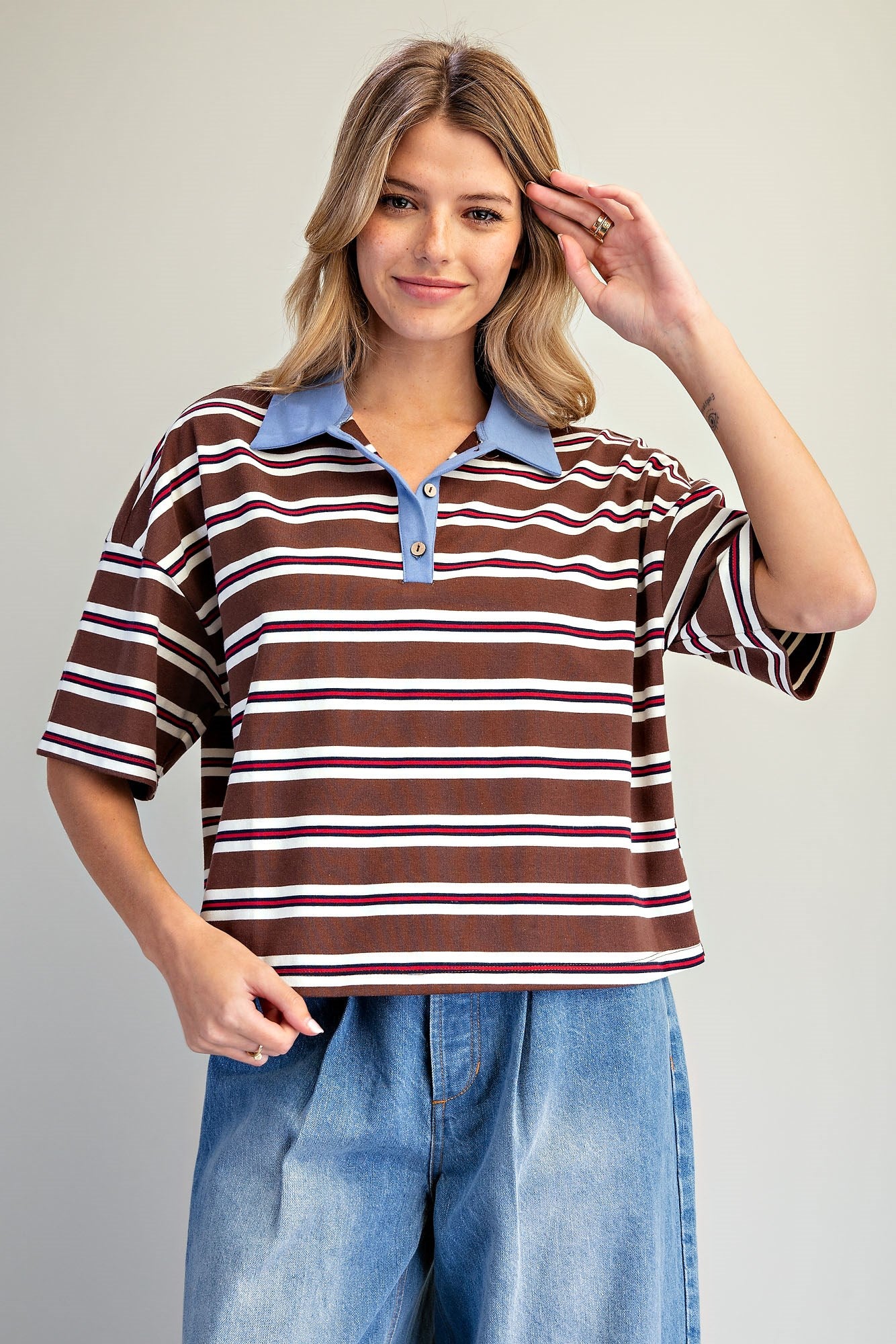STRIPED CONTRAST COLLAR POLO TOP