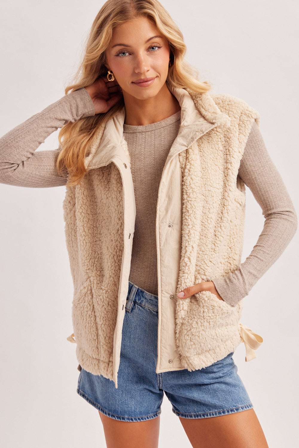 BUTTON DOWN MOCK NECK FLEECE SHERPA VEST